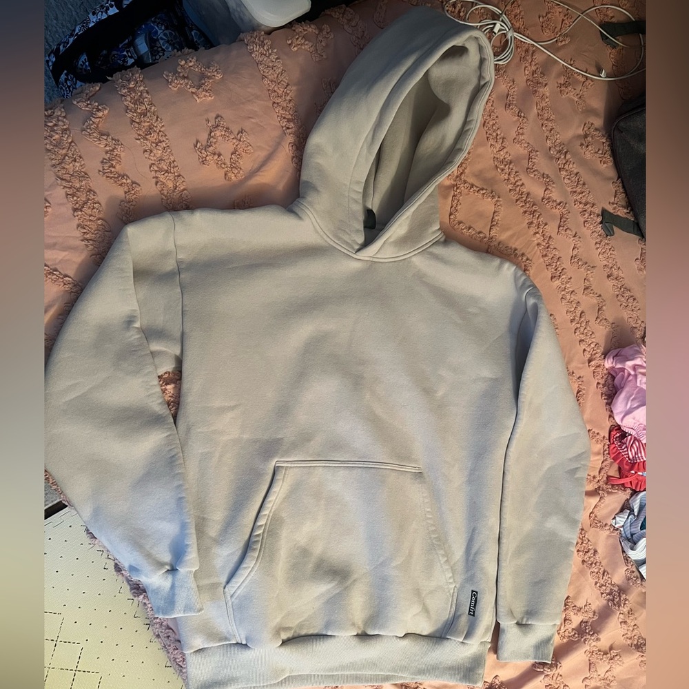 Comfrt sweater.